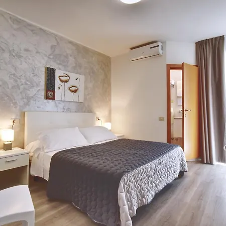 Hotell Augusta 2*