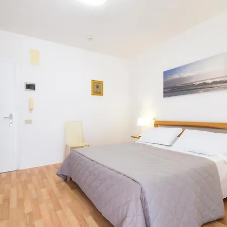 Hotell Augusta 2*